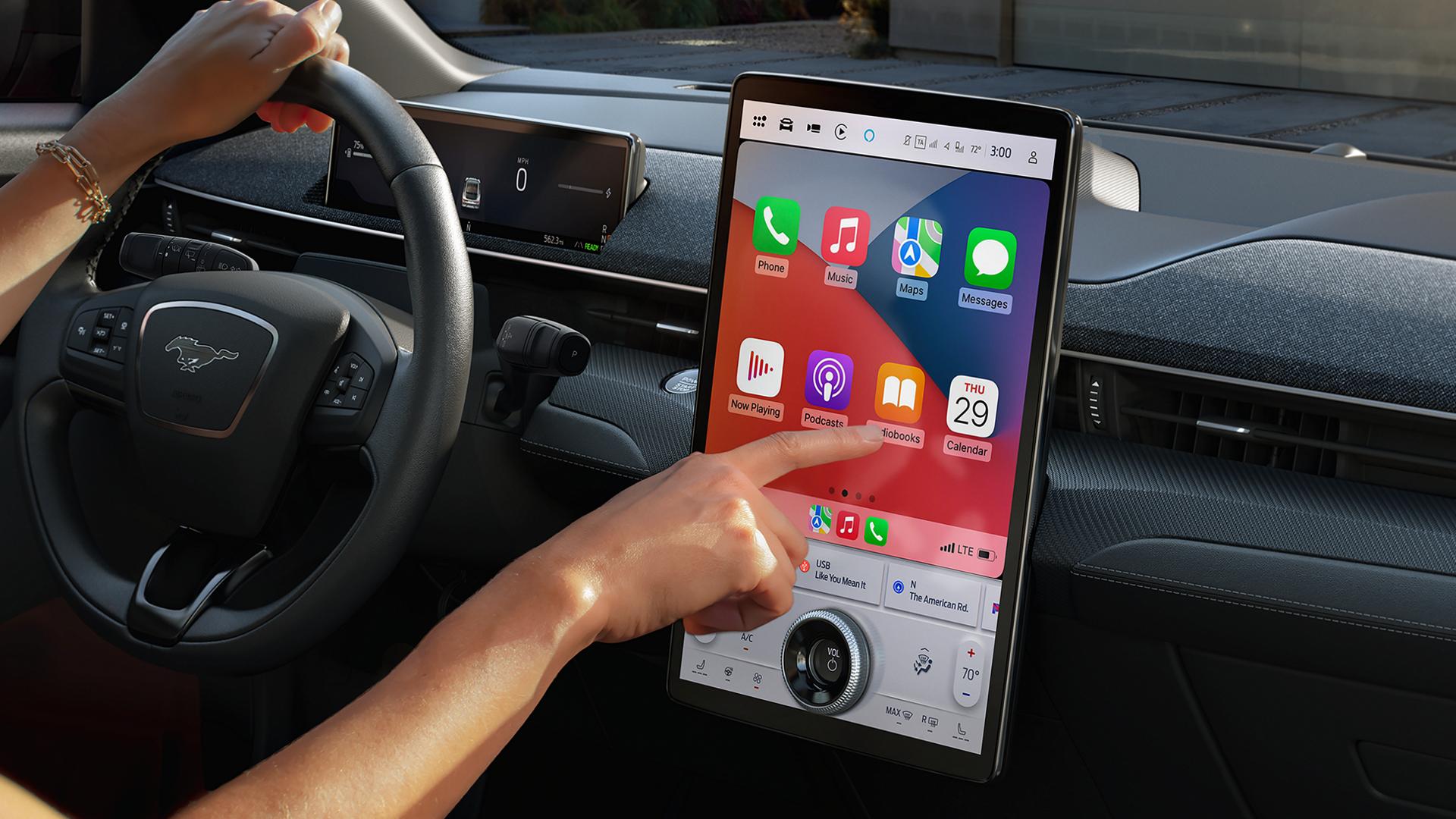 15.5" touchscreen in the 2025 Ford Mustang Mach-E®