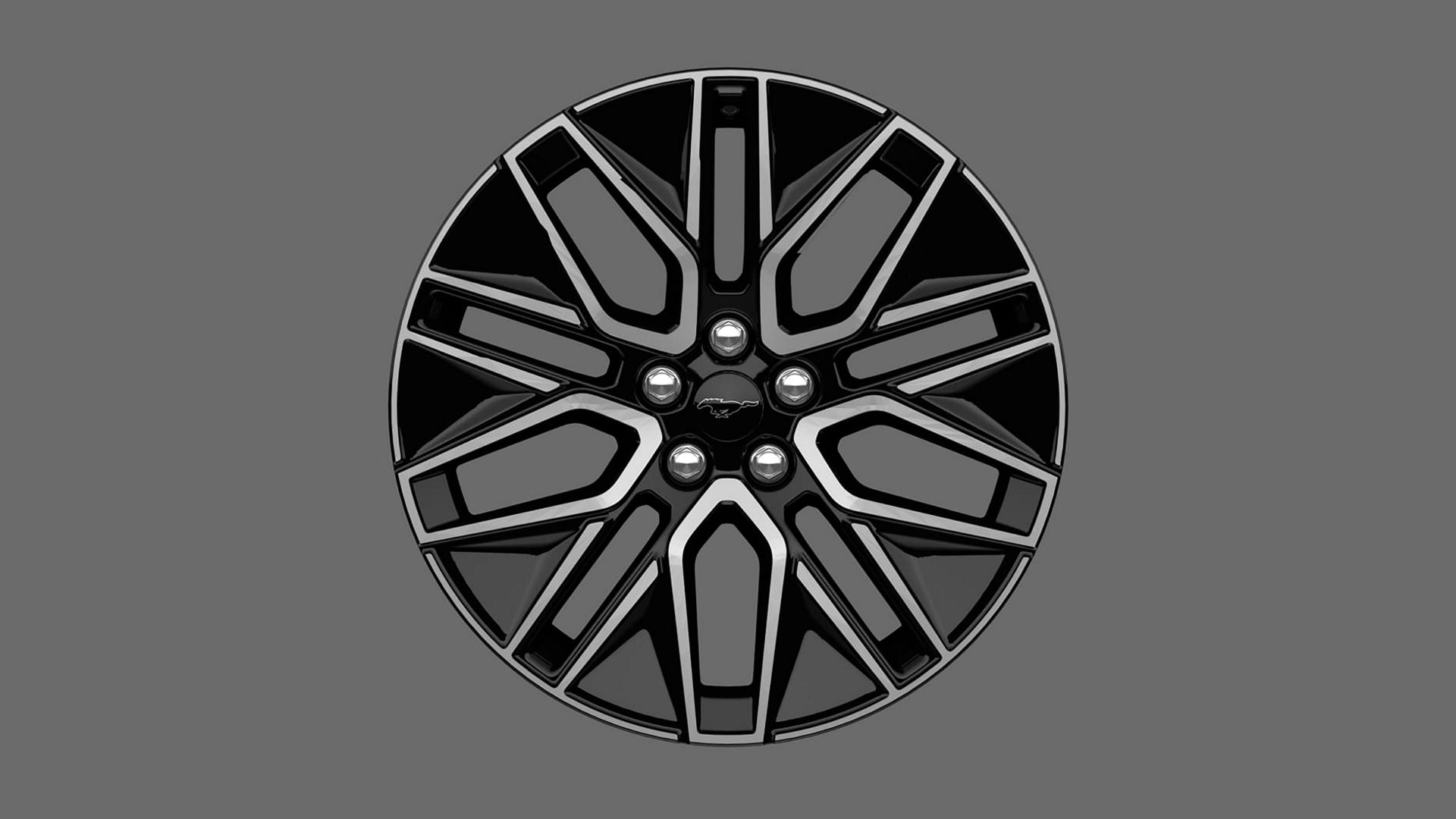 19-inch Bright Machined-Face Aluminum Wheels With Black-Painted Pockets