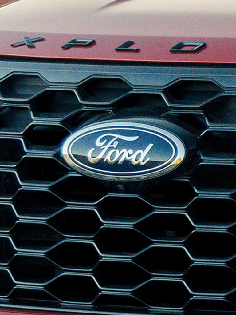 The hood badge and camera on a 2026 Ford Explorer® ST-Line model