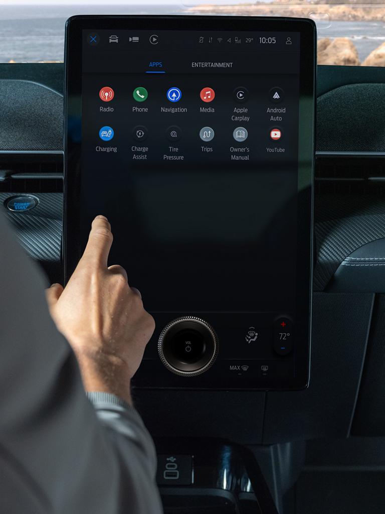 15.5" centre display in a 2026 Ford Mustang Mach-E® SUV