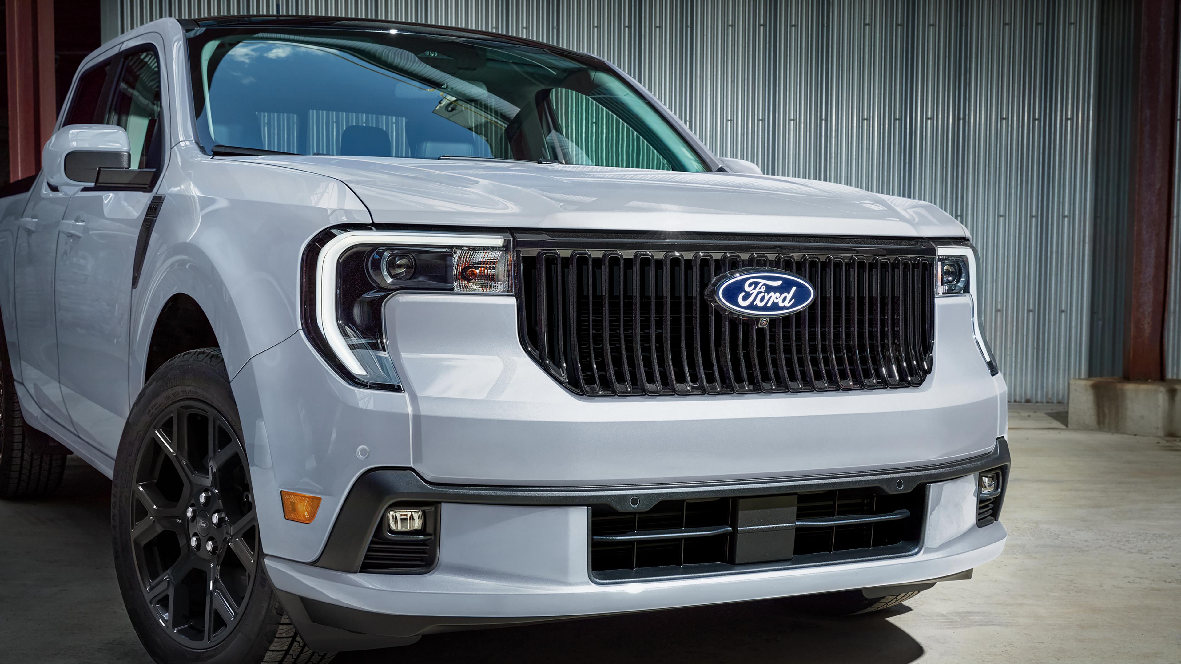 Close-up of the front fascia of a 2026 Ford Maverick® Lobo™ pickup