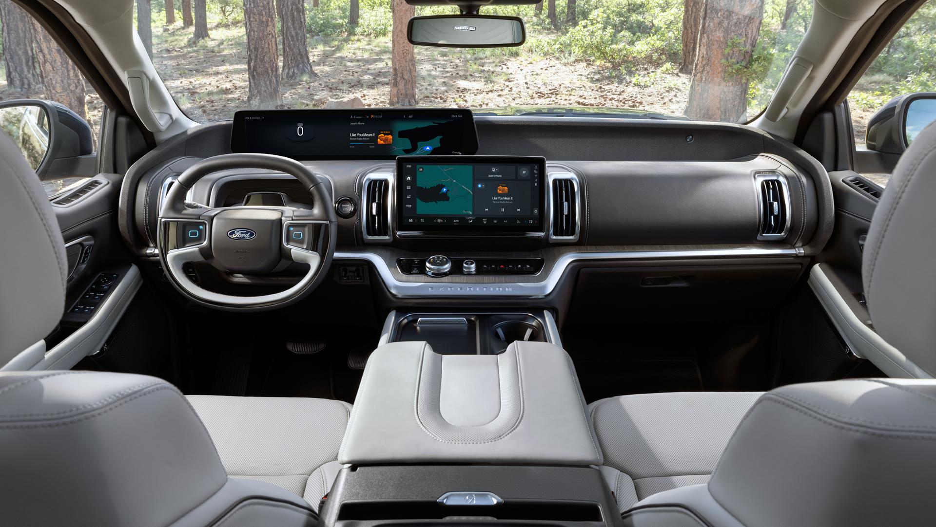 2026 Ford Expedition® SUV 24" panoramic display and 13.2" centre display