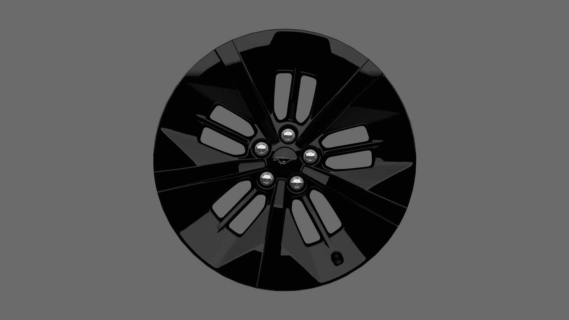 20-inch monochromatic high-glass black-painted wheels