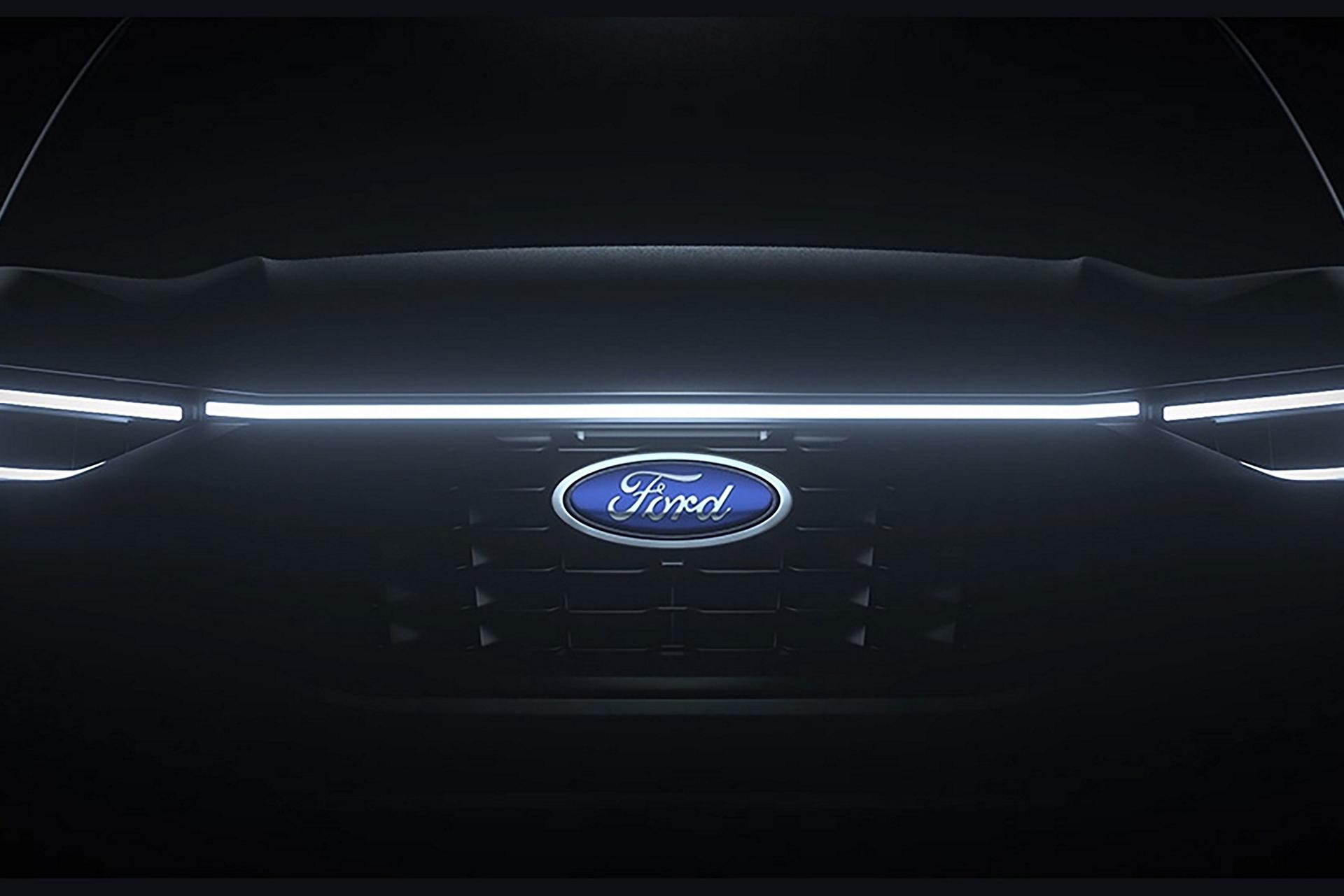 Close-up of the LED light bar on the 2026 Ford Escape® SUV