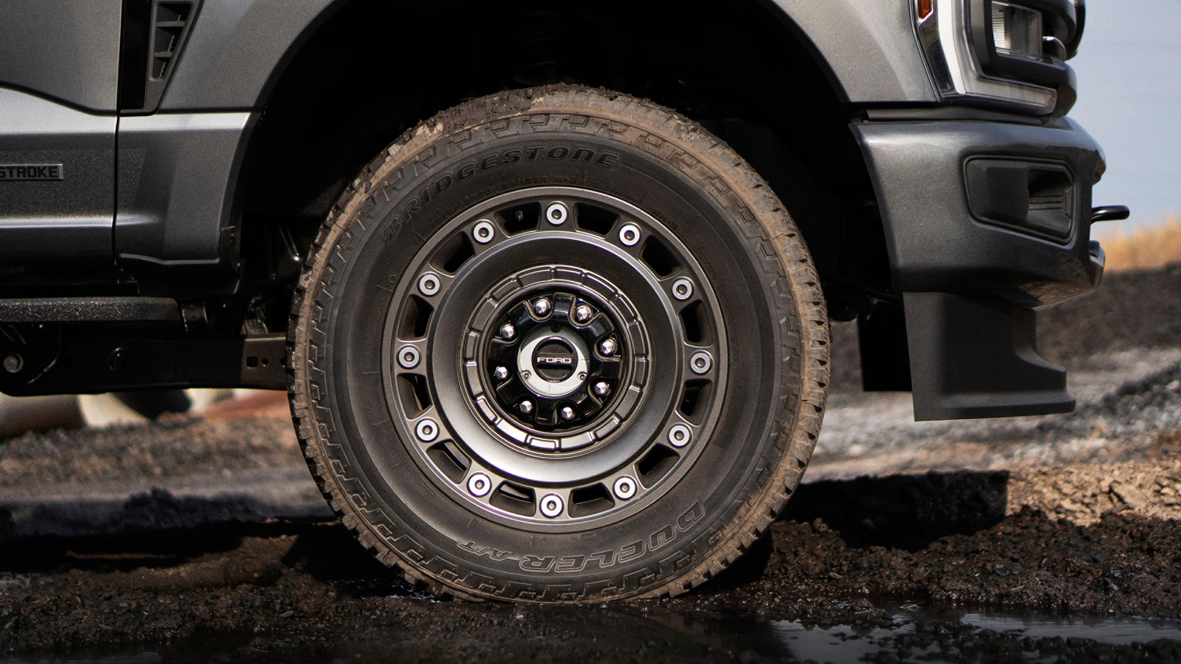 Close-up of the wheel on the 2027 Ford Super Duty® F-350® XLT model with the Super Duty Carhartt® Package